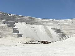 YALI - Die Mine YALI - Die Mine